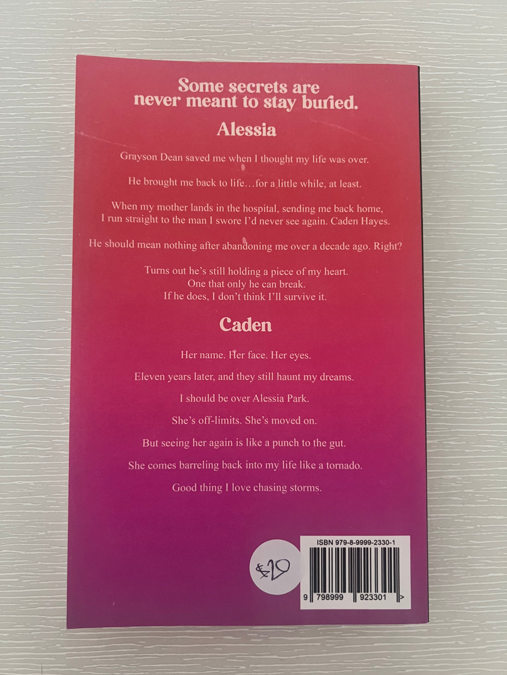 In between the Echoes Signed paperback by Isa Lynn with extras