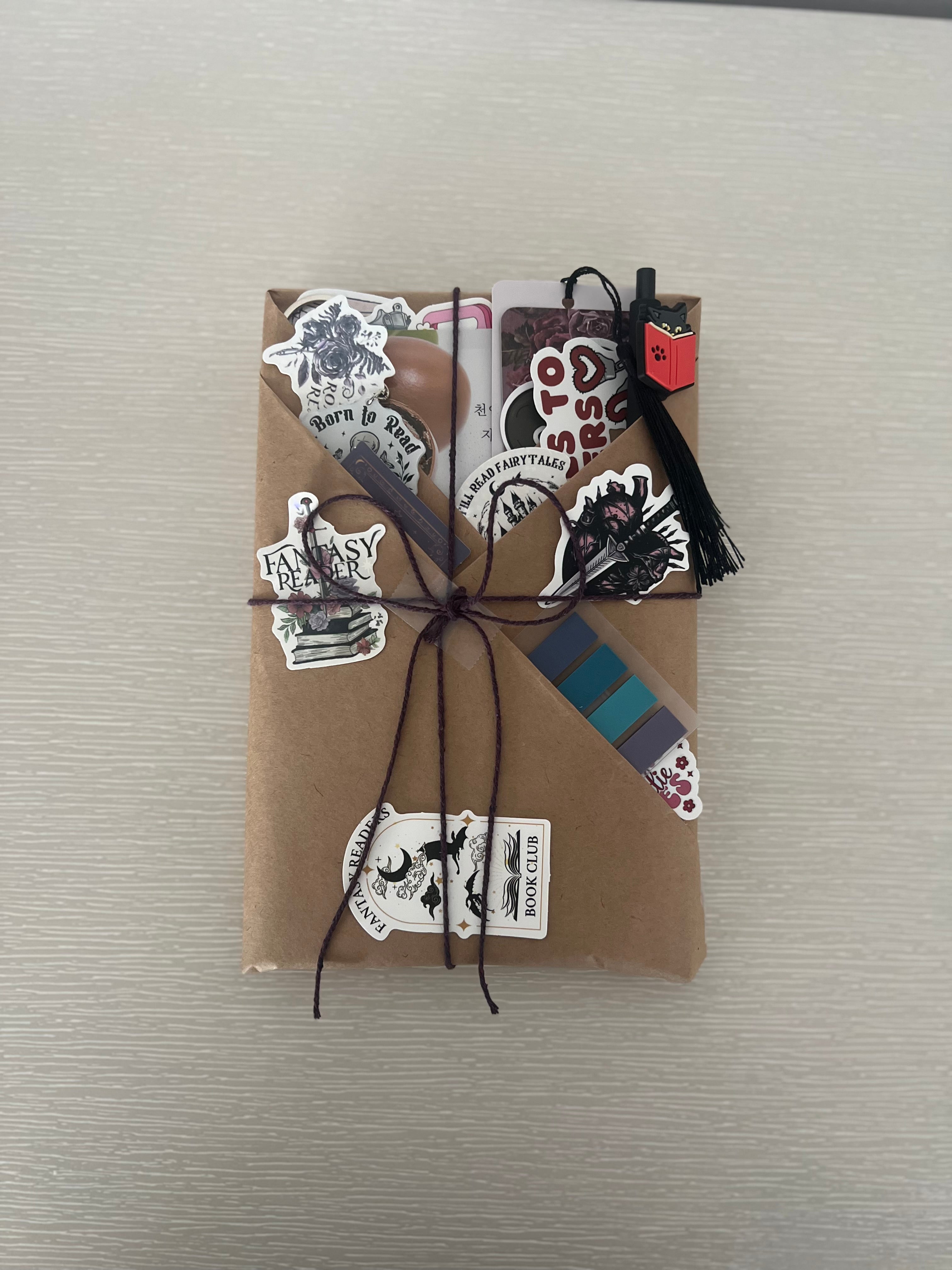 Epic romantasy Blind date with a book