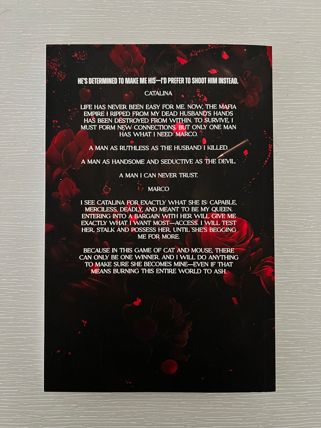 Crowned in Blood paperback by Melissa Cummings