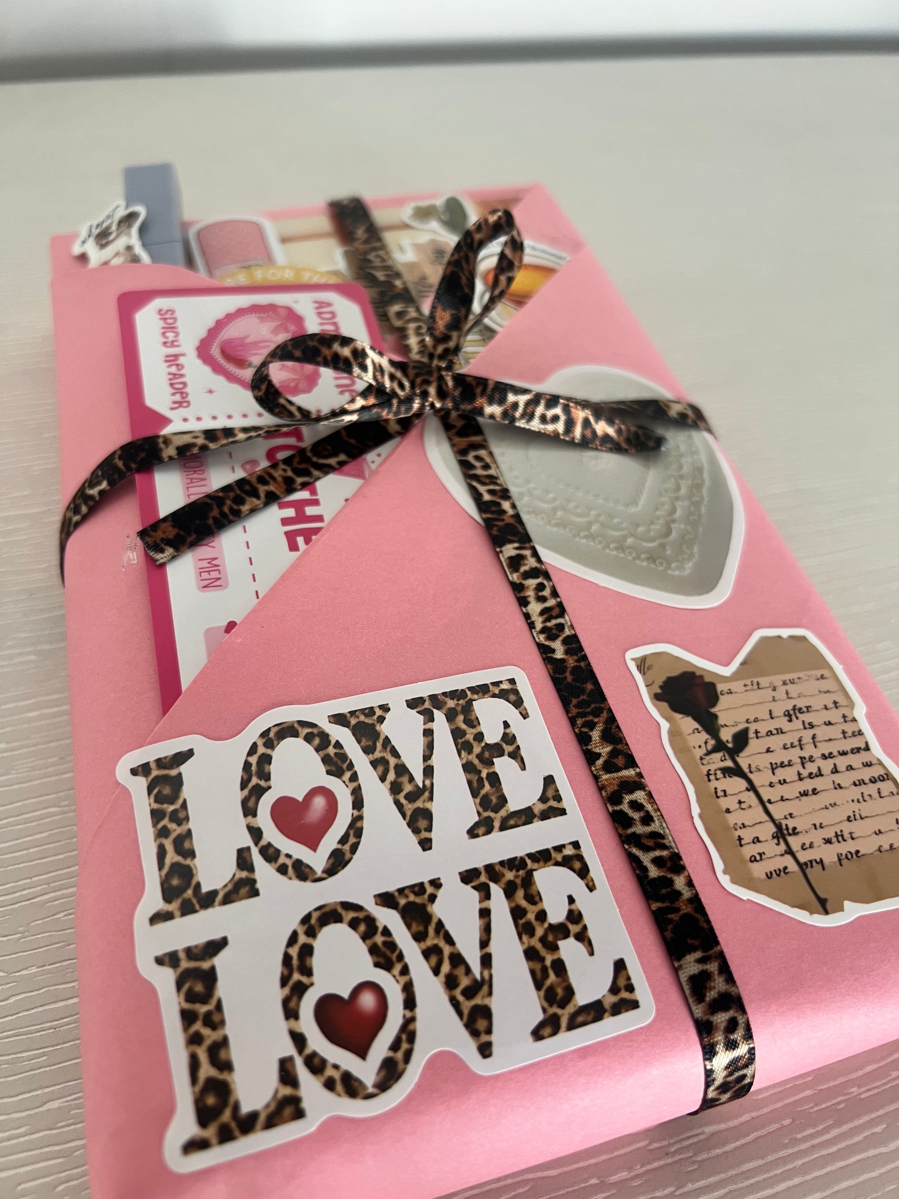 Grumpy/Sunshine Blind date with a book