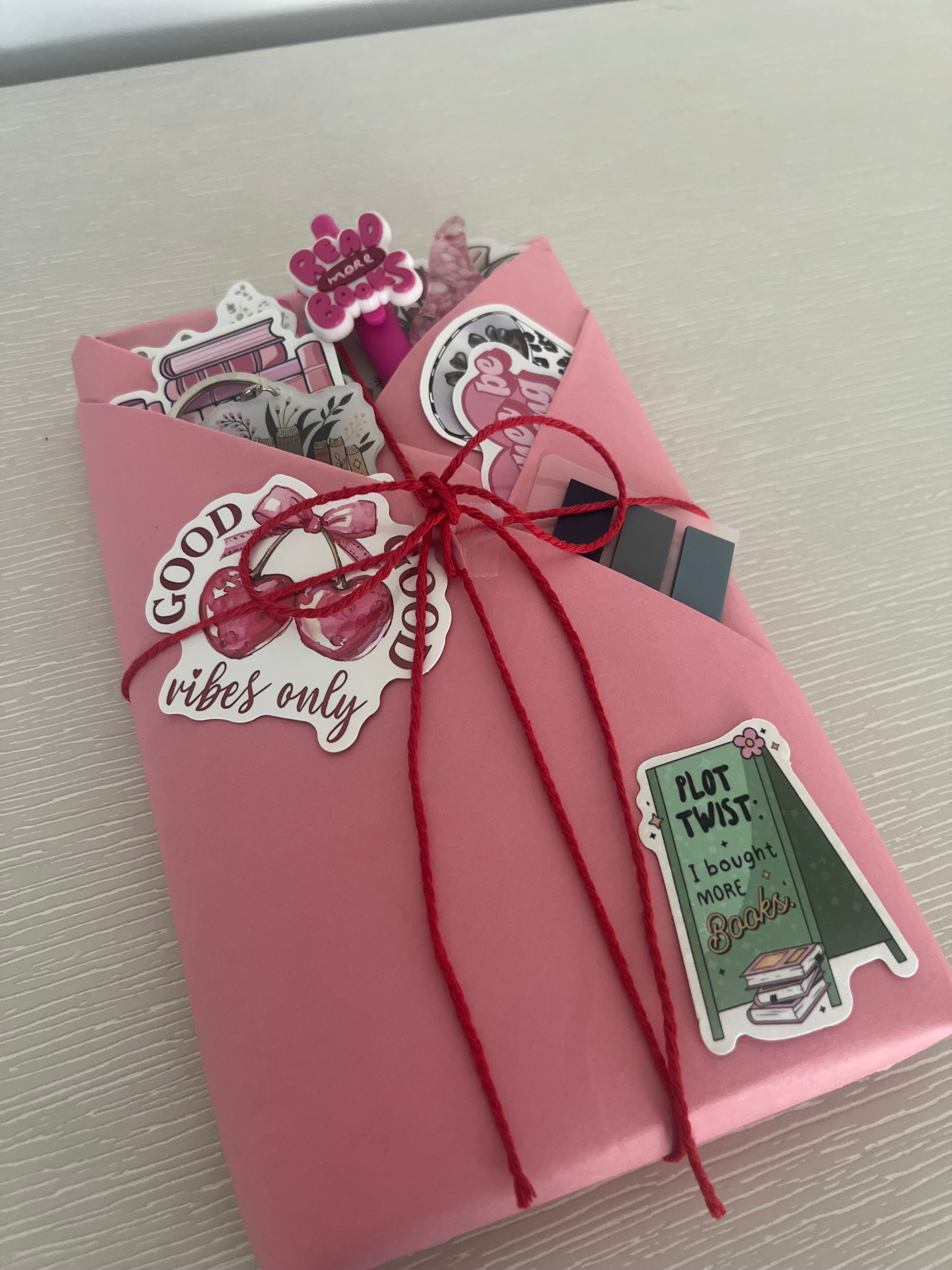 Small town-high school sweethearts Blind date with a book